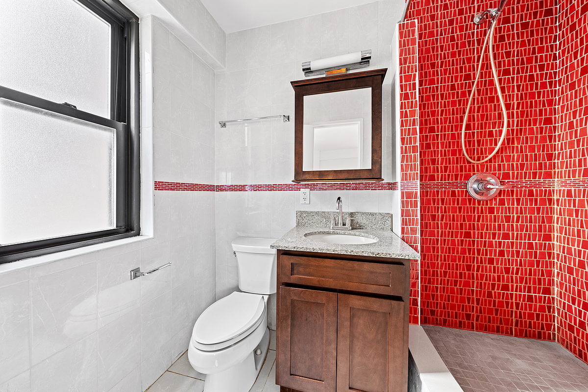 212 E Broadway G701