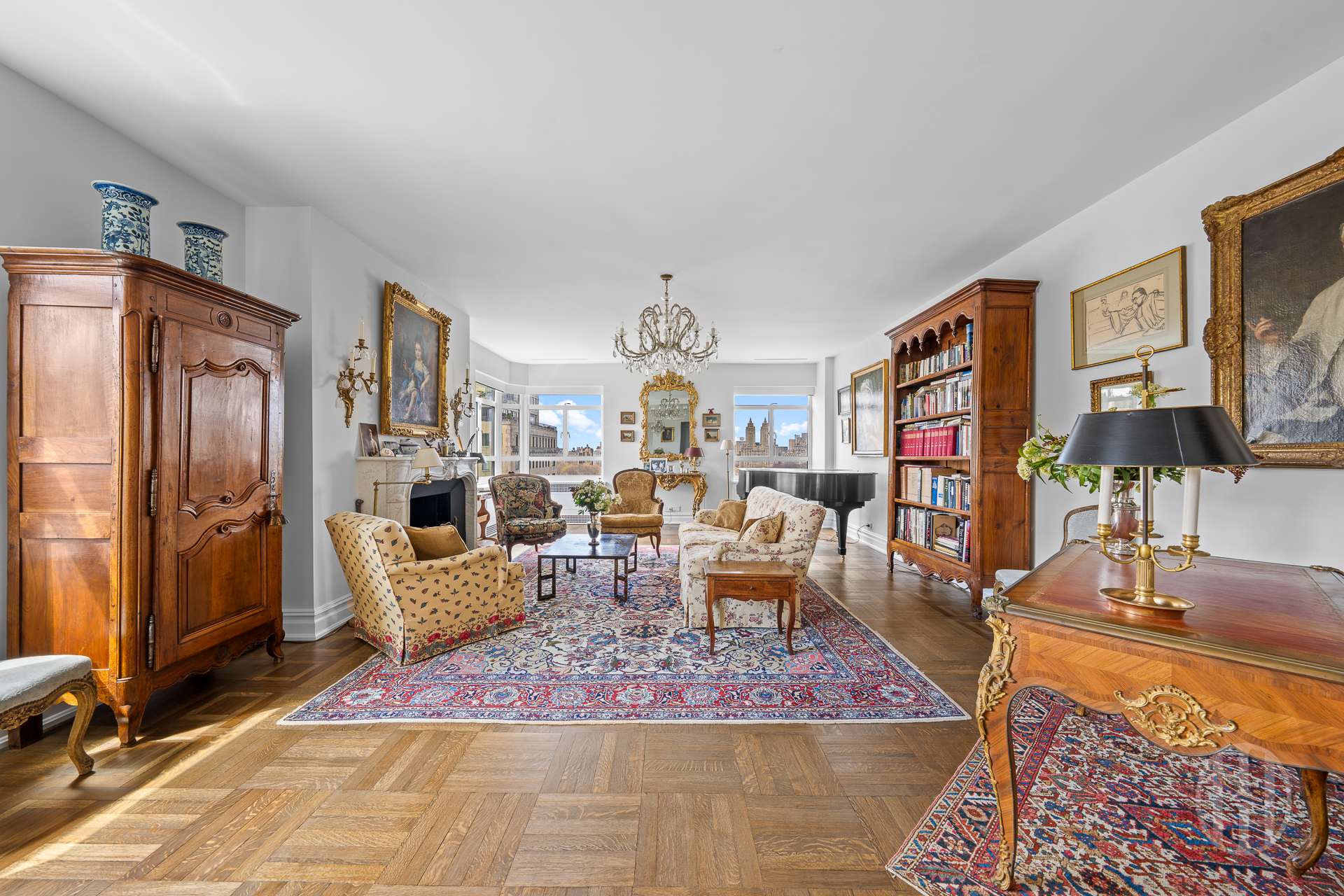 19 E 88th Street PHD