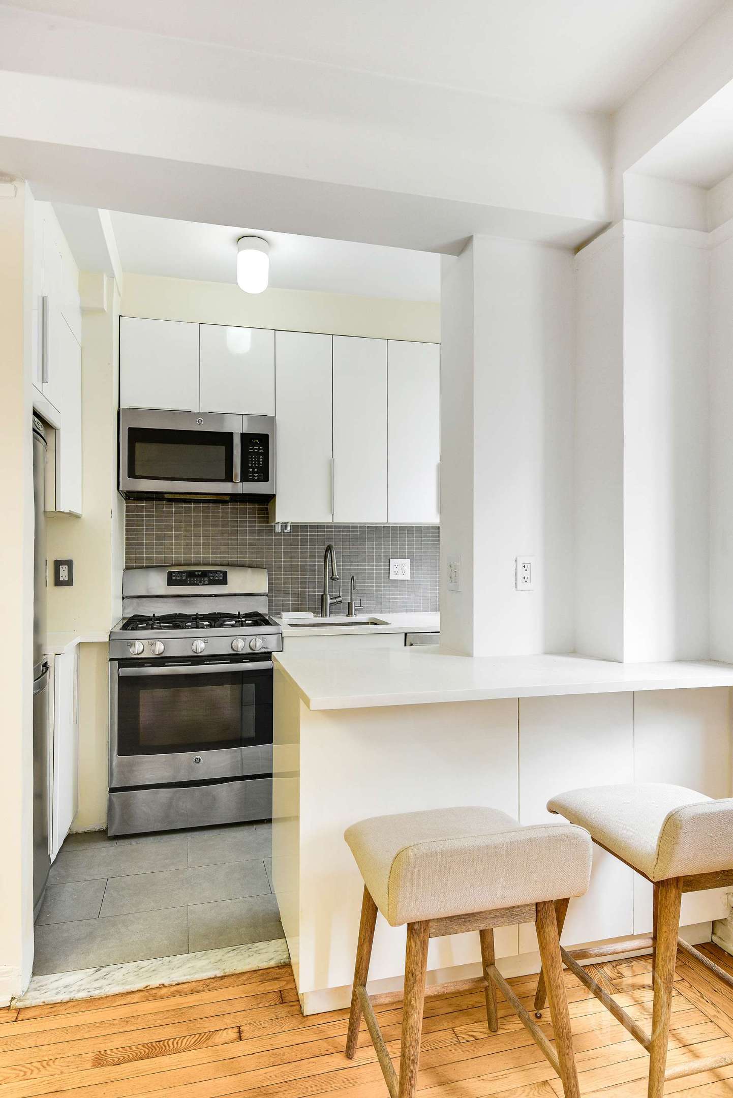 333 W 56th Street 3H