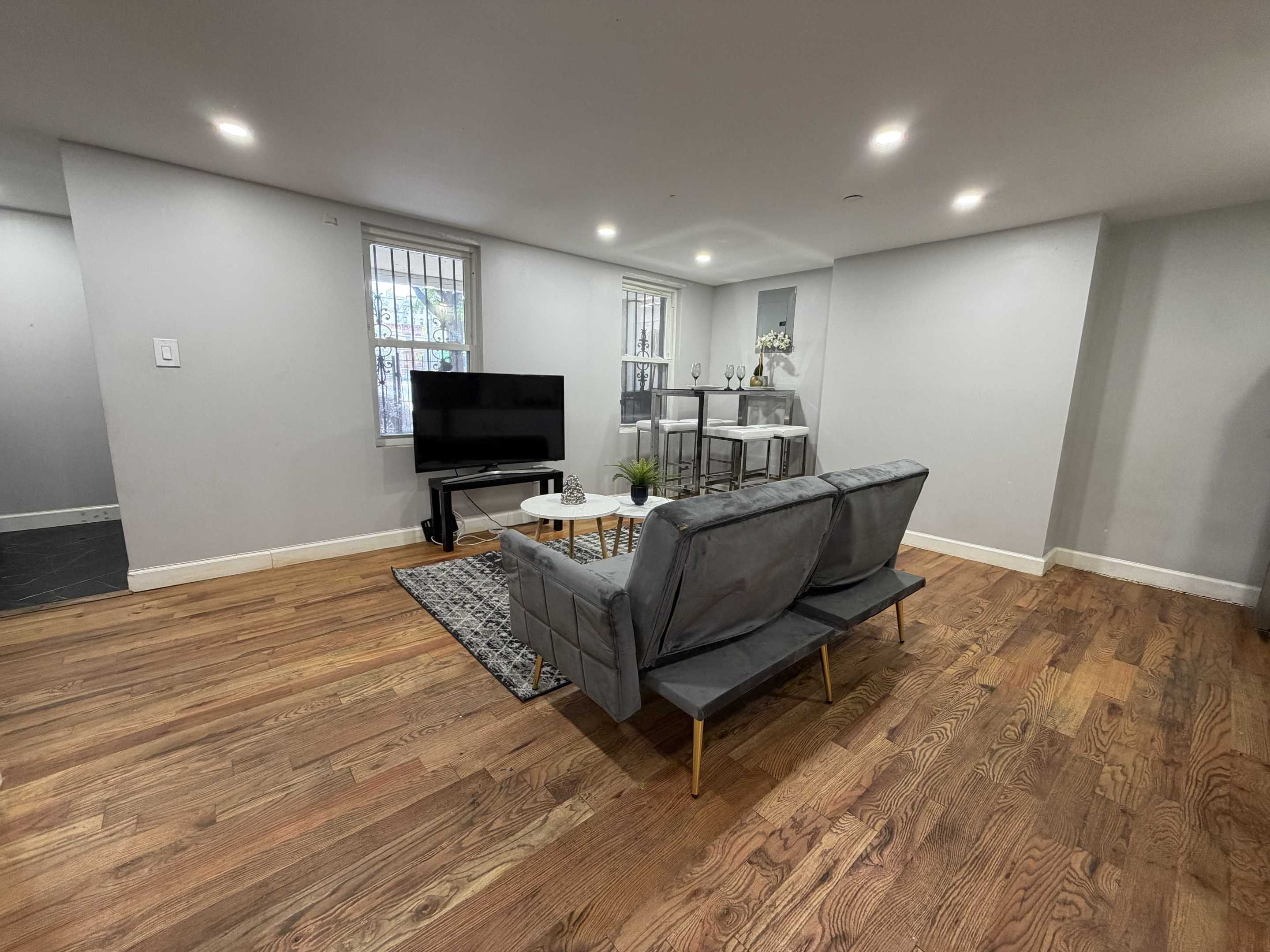 75 Woodbine Street 1B