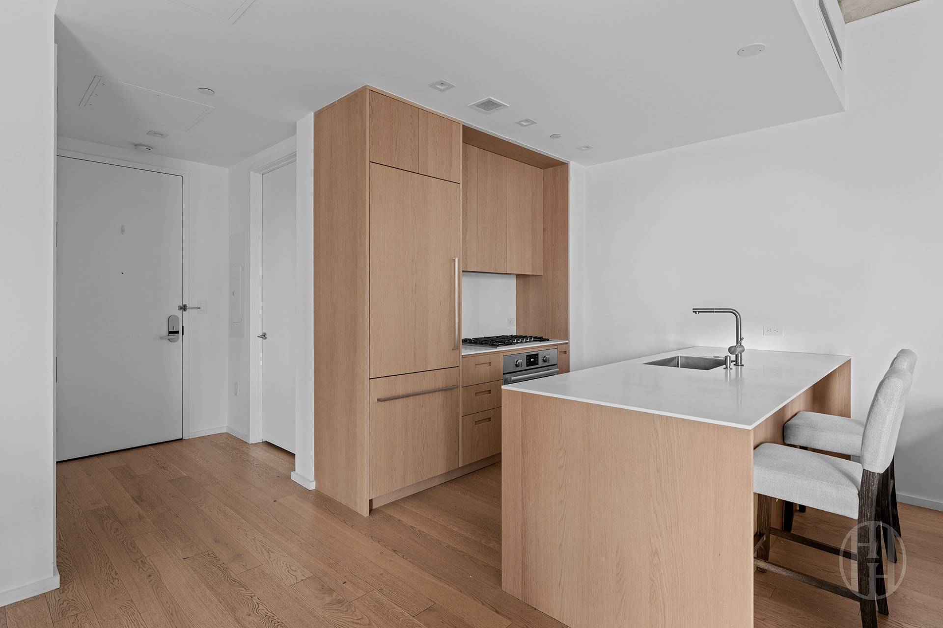 98 Front Street Apartment