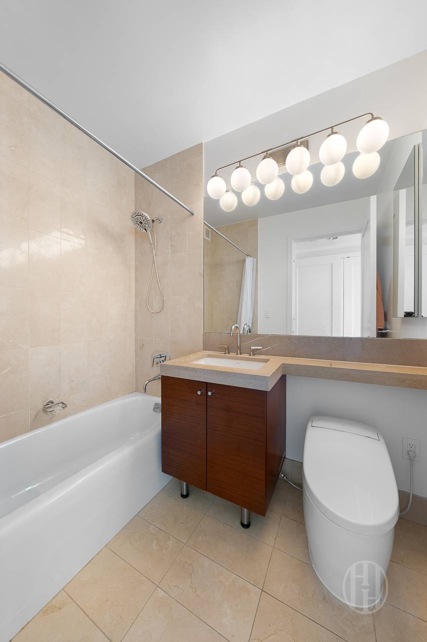 30 West Street 21F