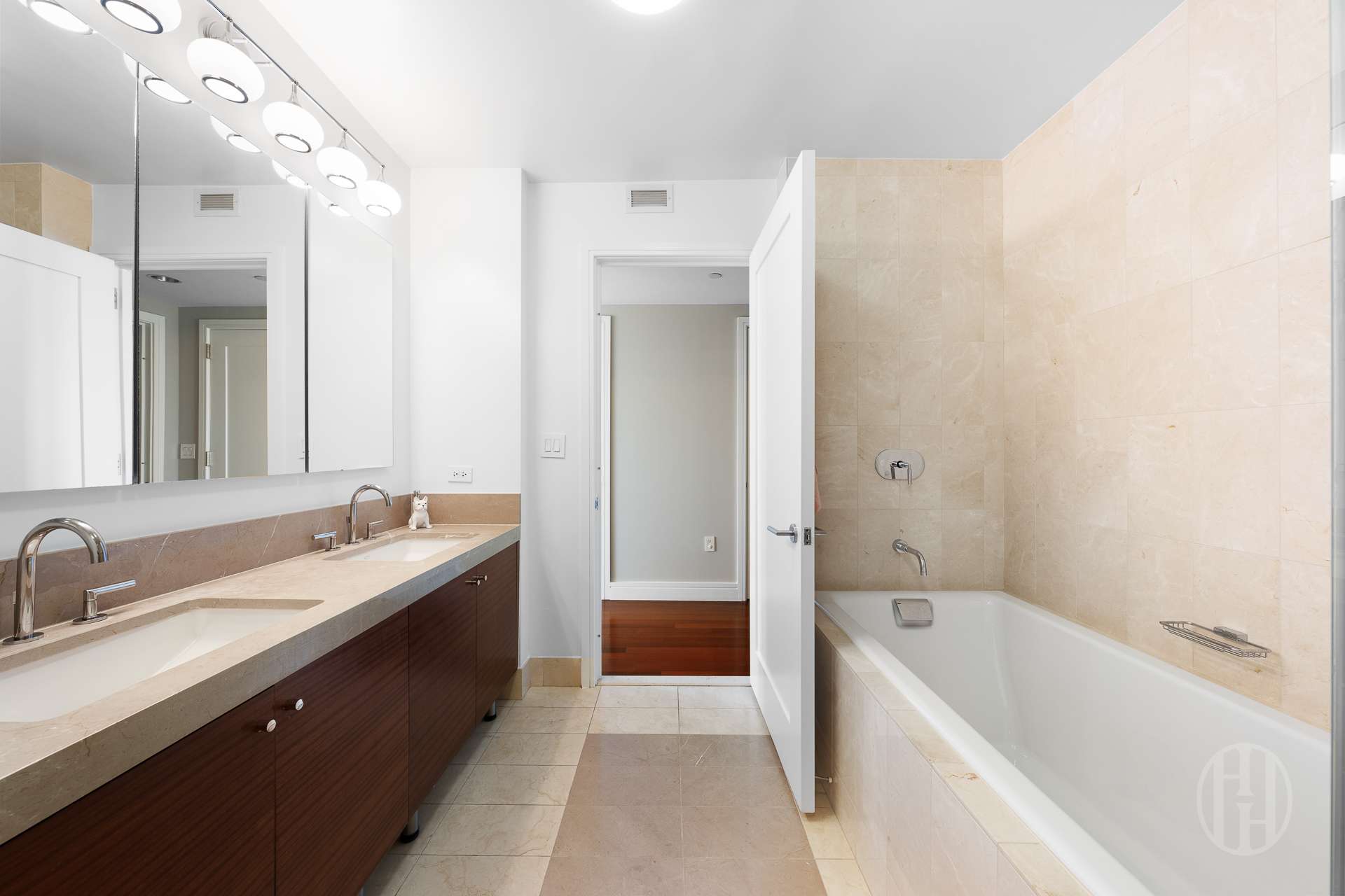 30 West Street 21F