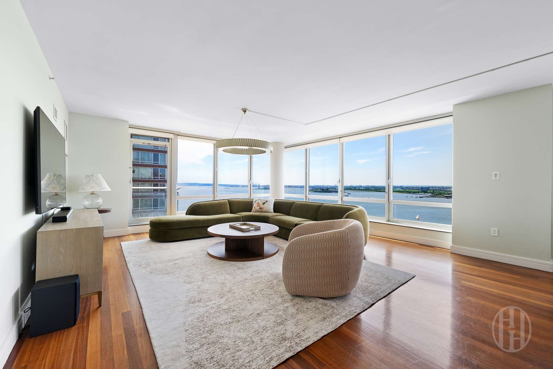 30 West Street 21F