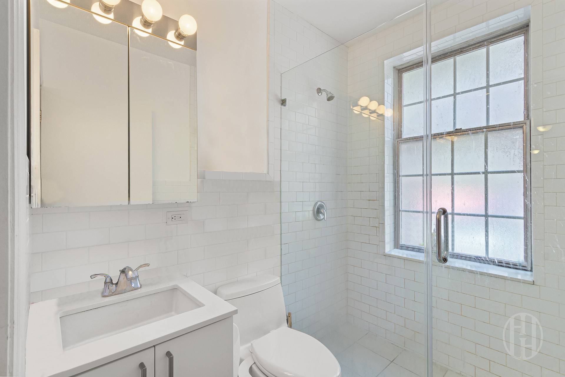 200 E 35th Street 0
