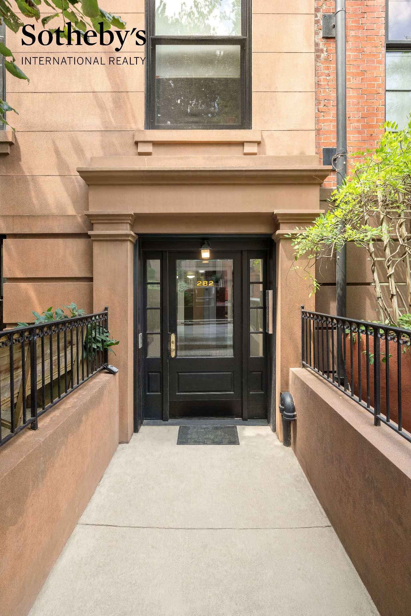 282 Henry Street 9