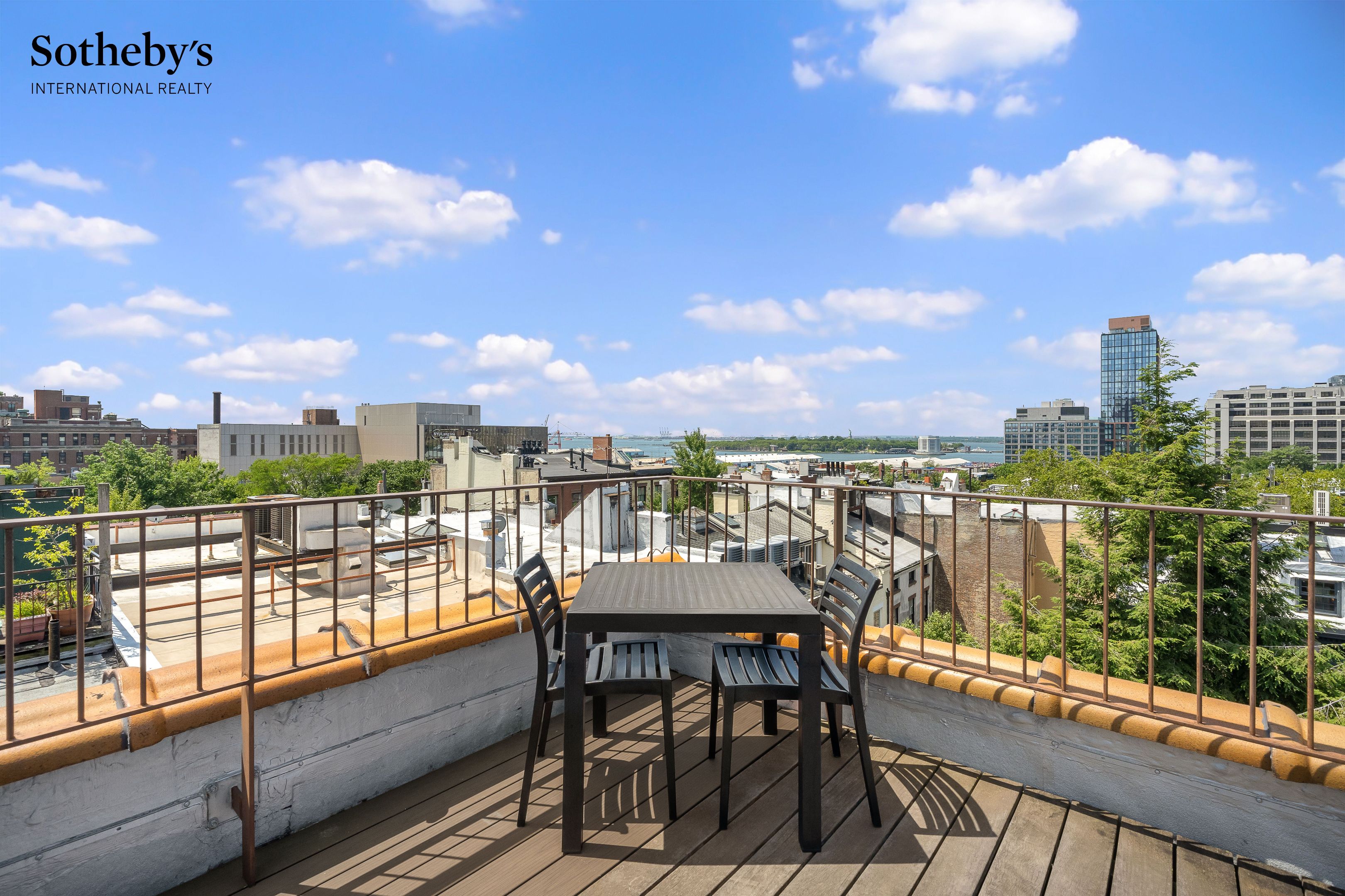 282 Henry Street 9