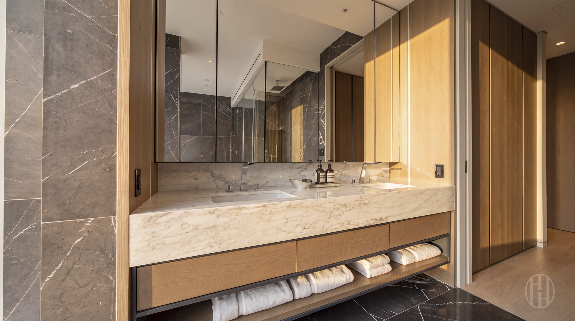 515 W 29th Street 9