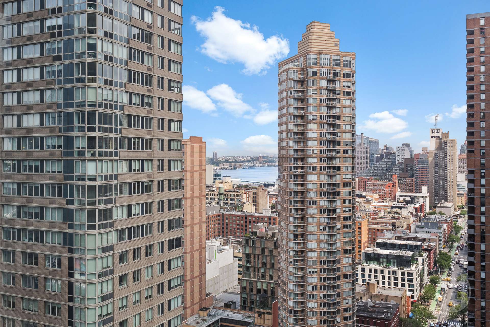 550 10th Avenue 2709