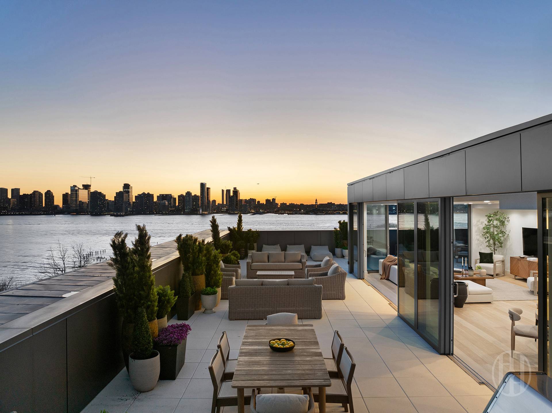 150 Barrow Street PENTHOUSE-1