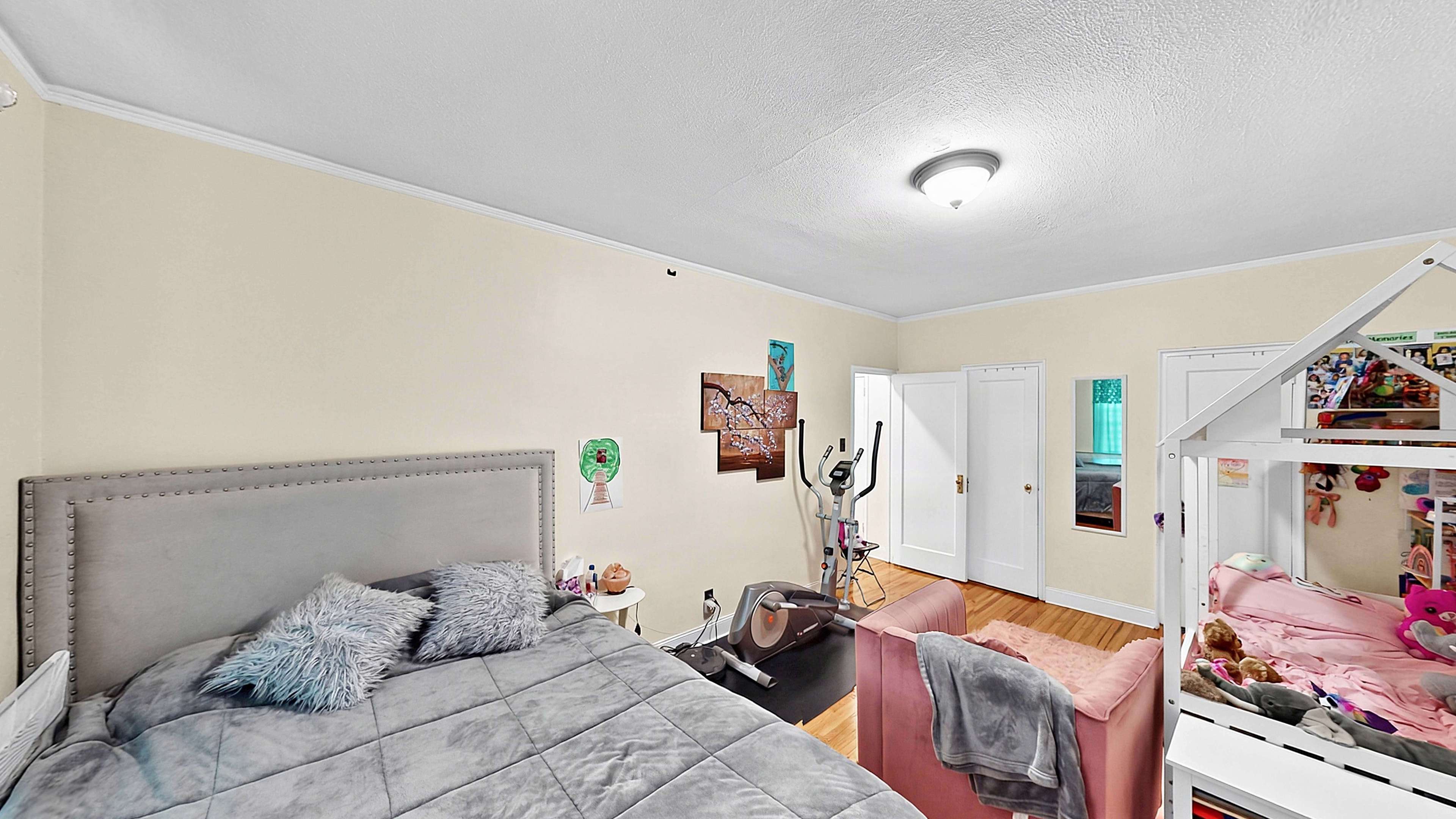 915 E 17th Street 117