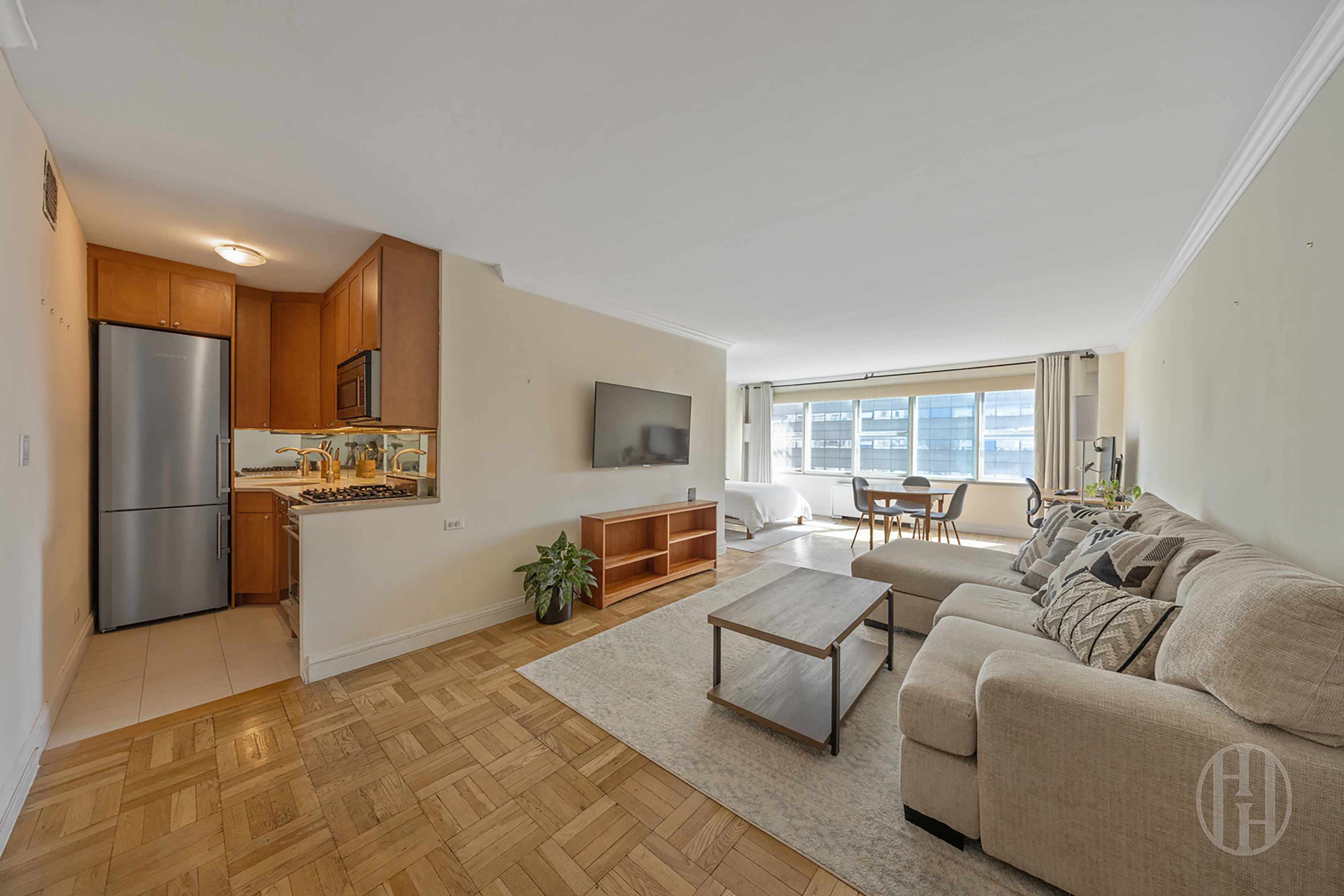 69 5th Avenue 15H