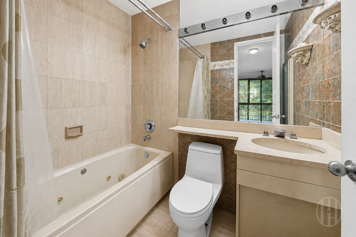 255 E 49th Street 4CD