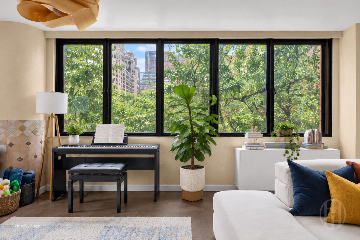 255 E 49th Street 4CD