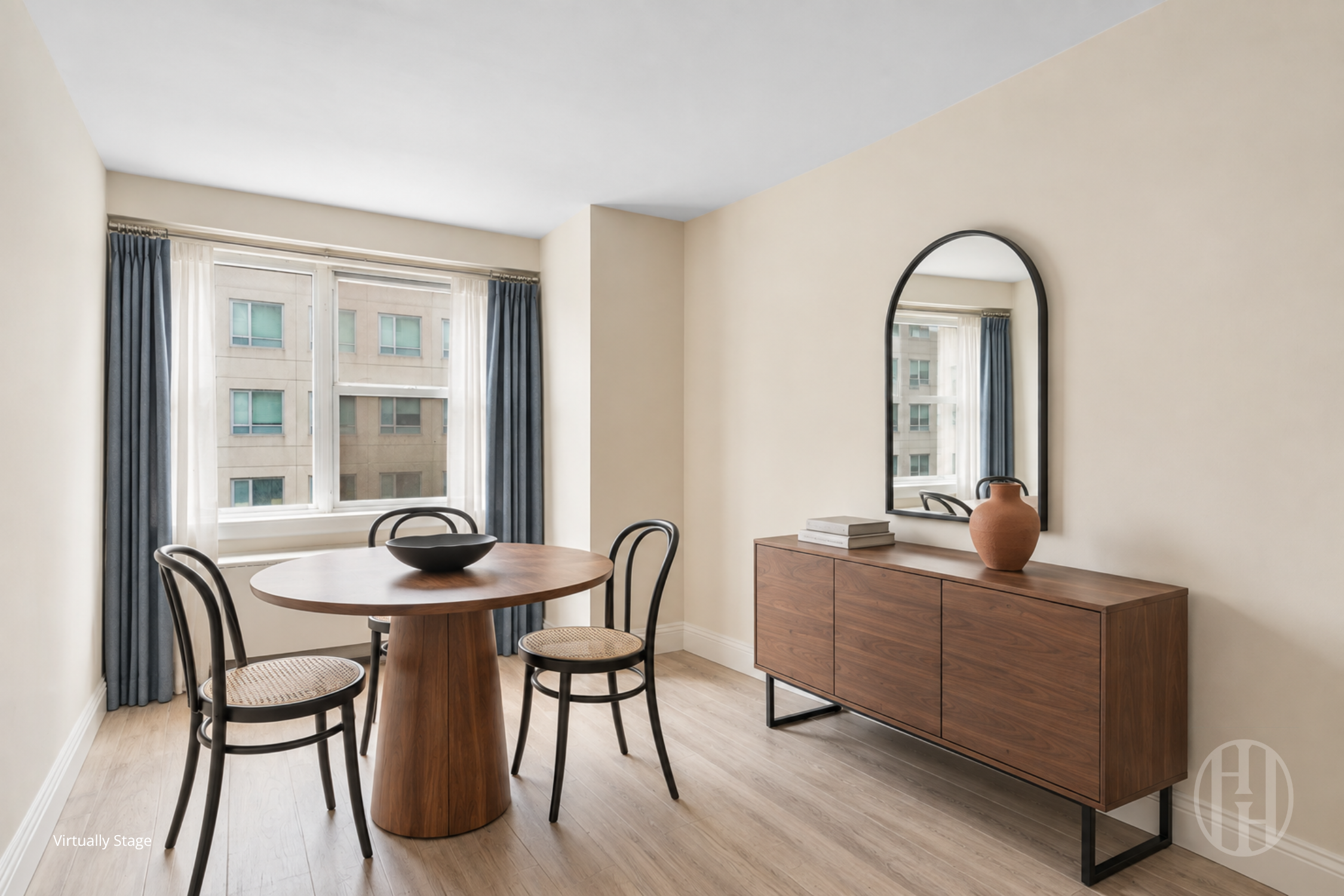 155 E 34th Street 7L