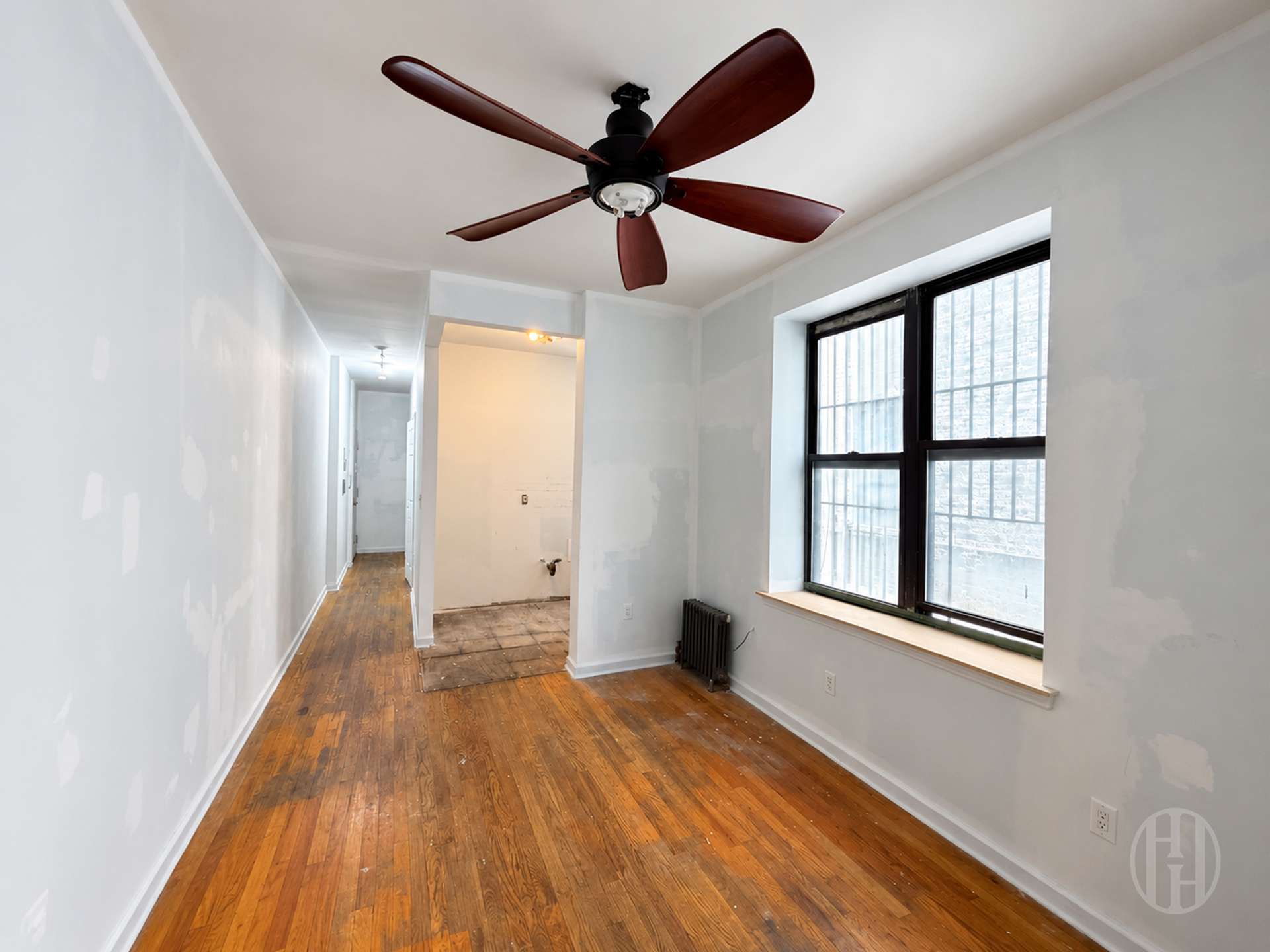 330 S 3rd Street 1