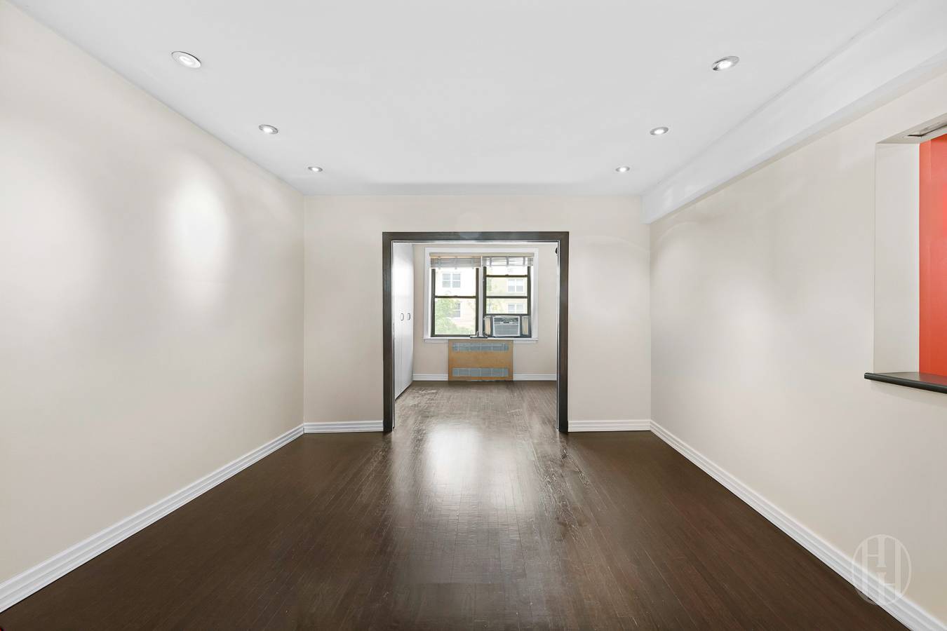 54 E 8th Street 3J