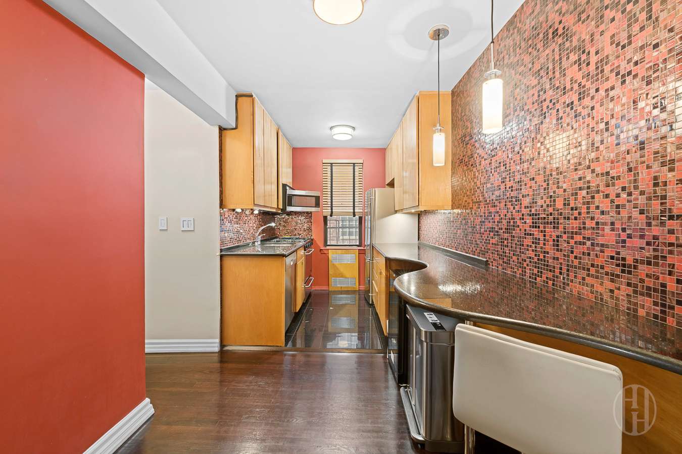 54 E 8th Street 3J