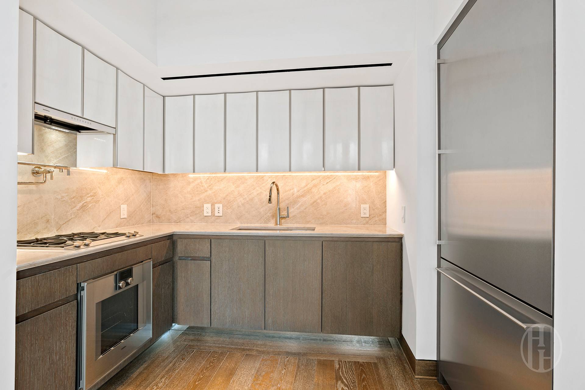 111 W 57th Street 11C