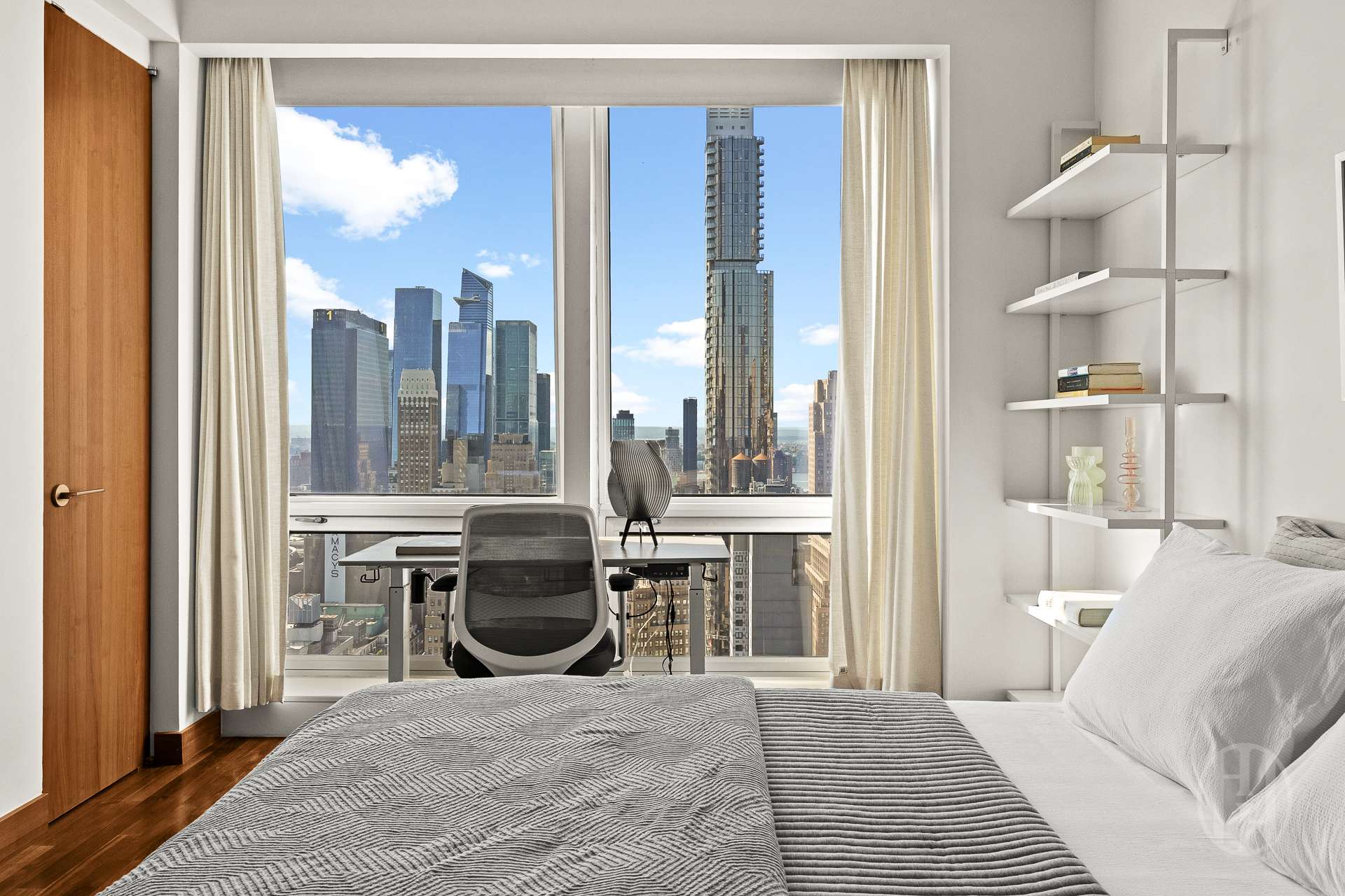 400 5th Avenue 45G