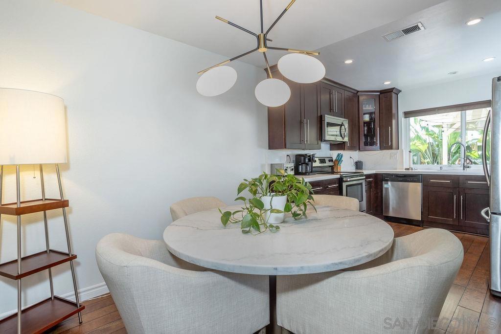 7200 Melody Lane 25