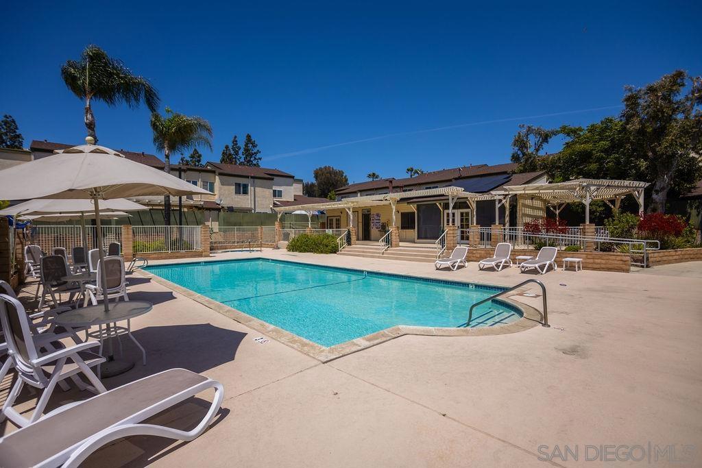 7200 Melody Lane 25