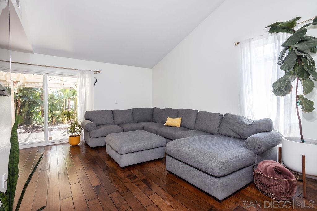 7200 Melody Lane 25