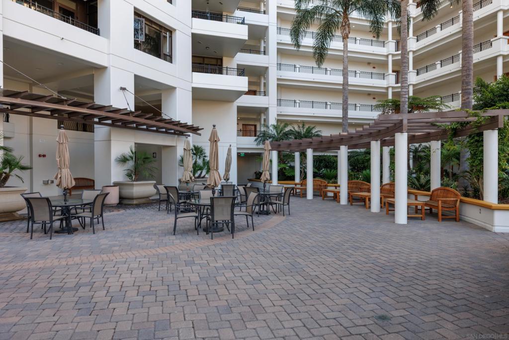 700 W W Harbor Dr 202