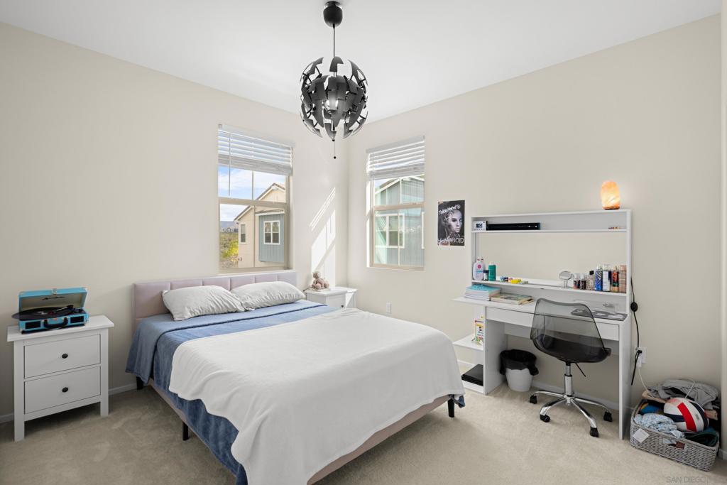 1257 Calle Datura 157