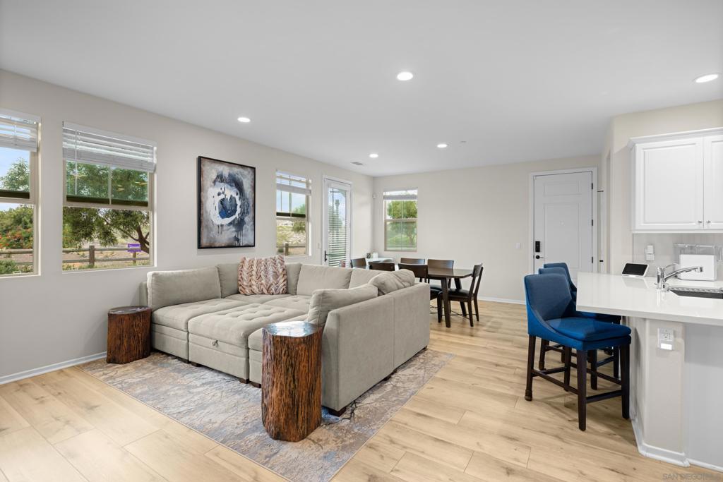 1257 Calle Datura 157