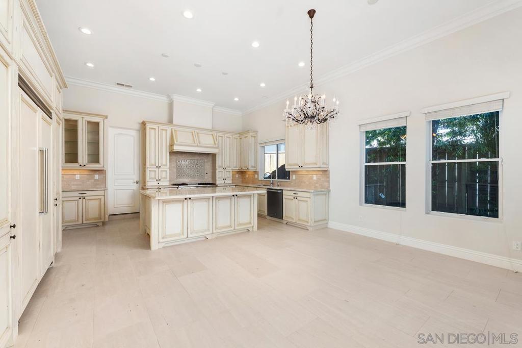 5971 La Jolla Mesa Dr