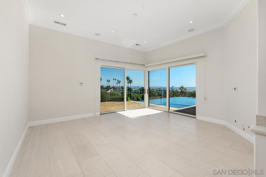 5971 La Jolla Mesa Dr