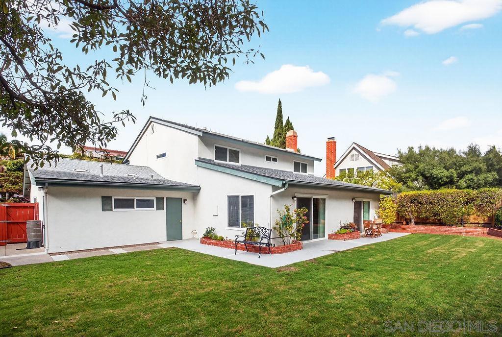 5349 Vickie Dr