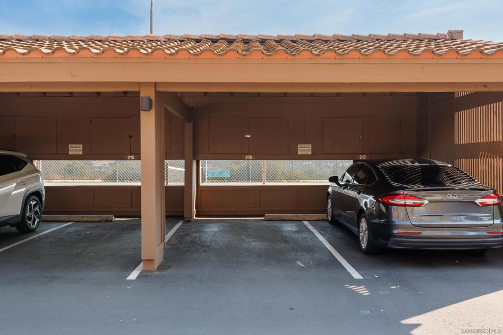 10425 Caminito Cuervo 216