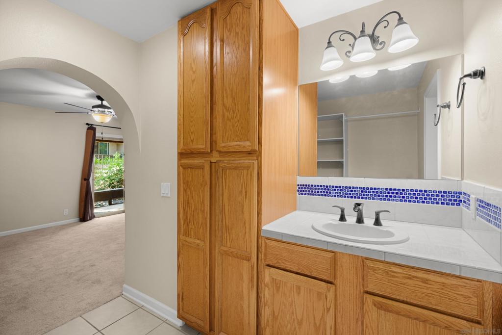 10425 Caminito Cuervo 216