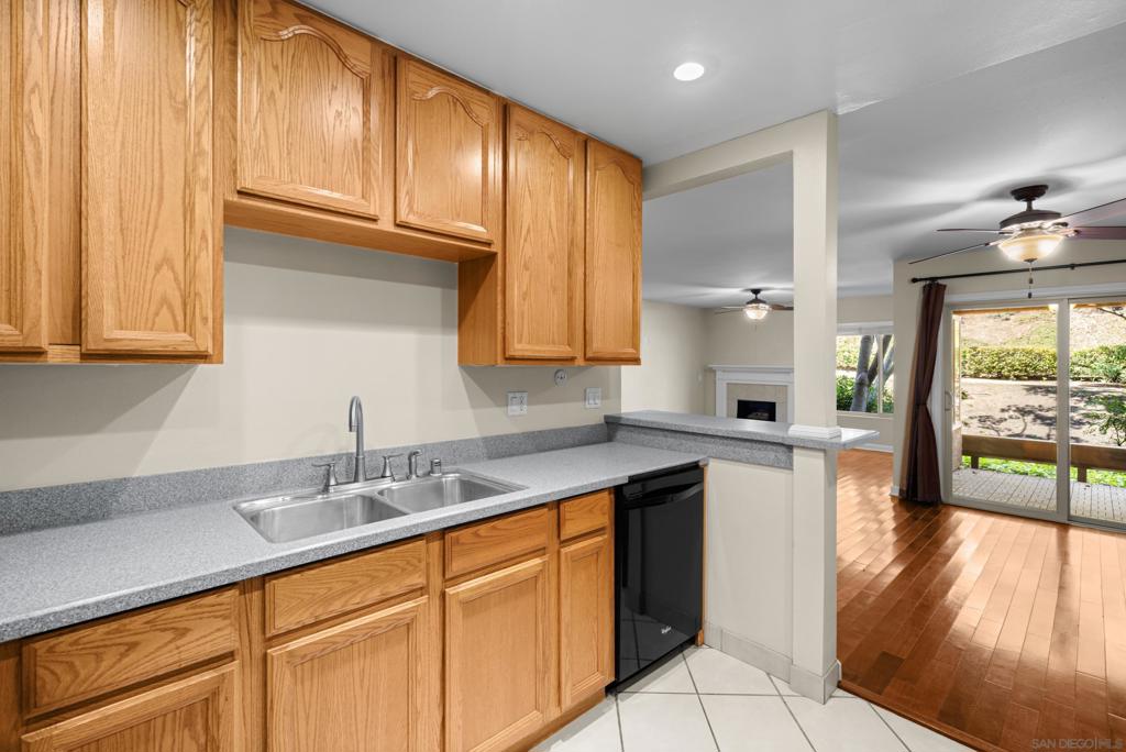 10425 Caminito Cuervo 216