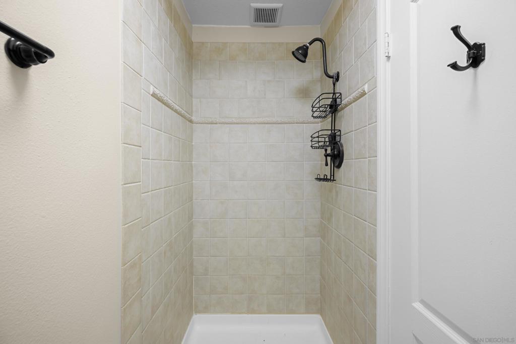 10425 Caminito Cuervo 216