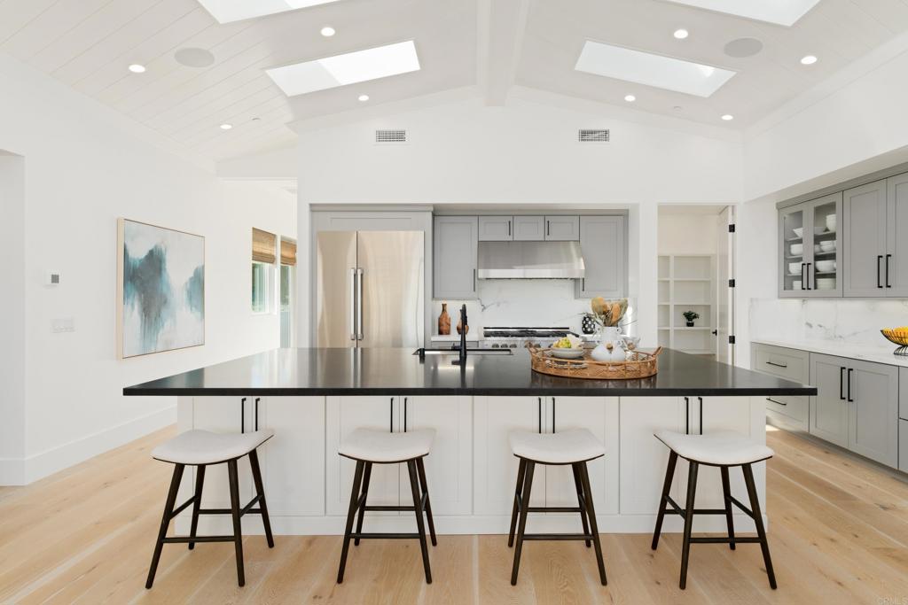 964 Candlelight Place