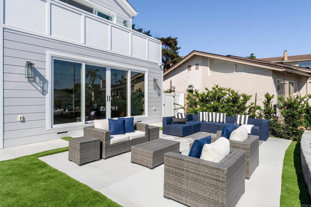 964 Candlelight Place