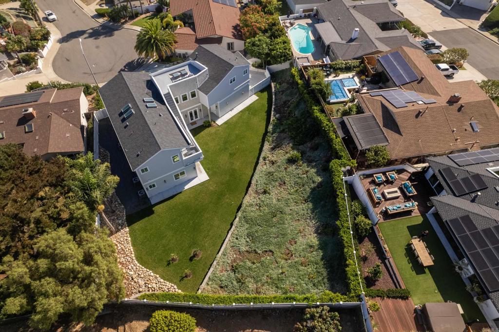 964 Candlelight Place