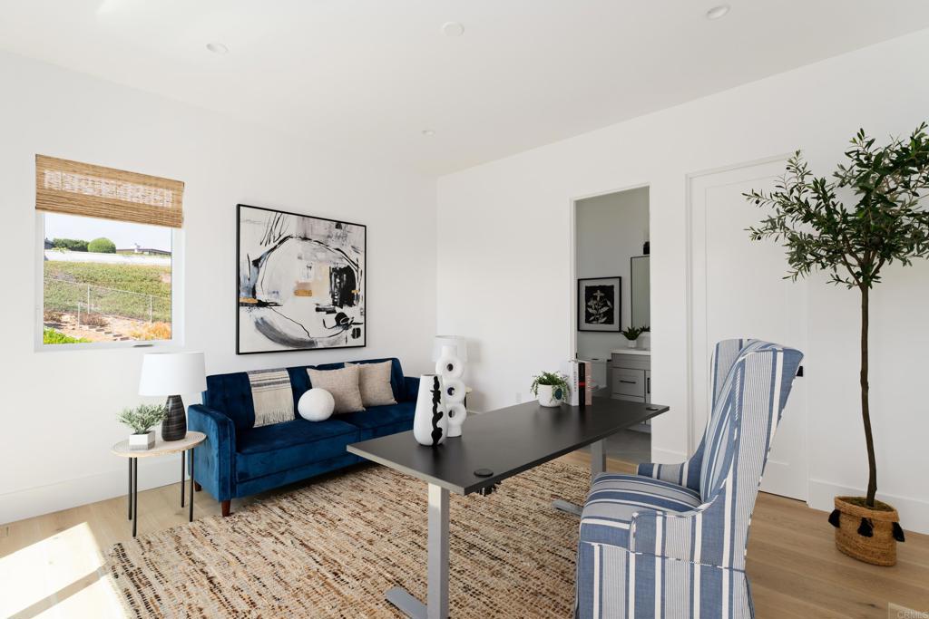 964 Candlelight Place