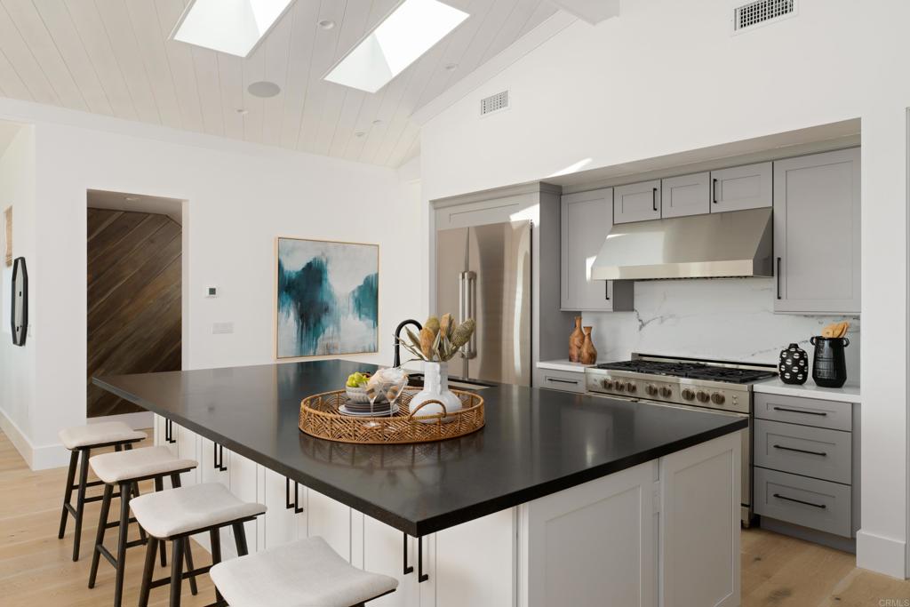 964 Candlelight Place