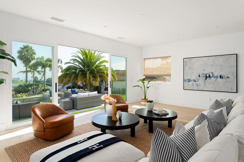 964 Candlelight Place