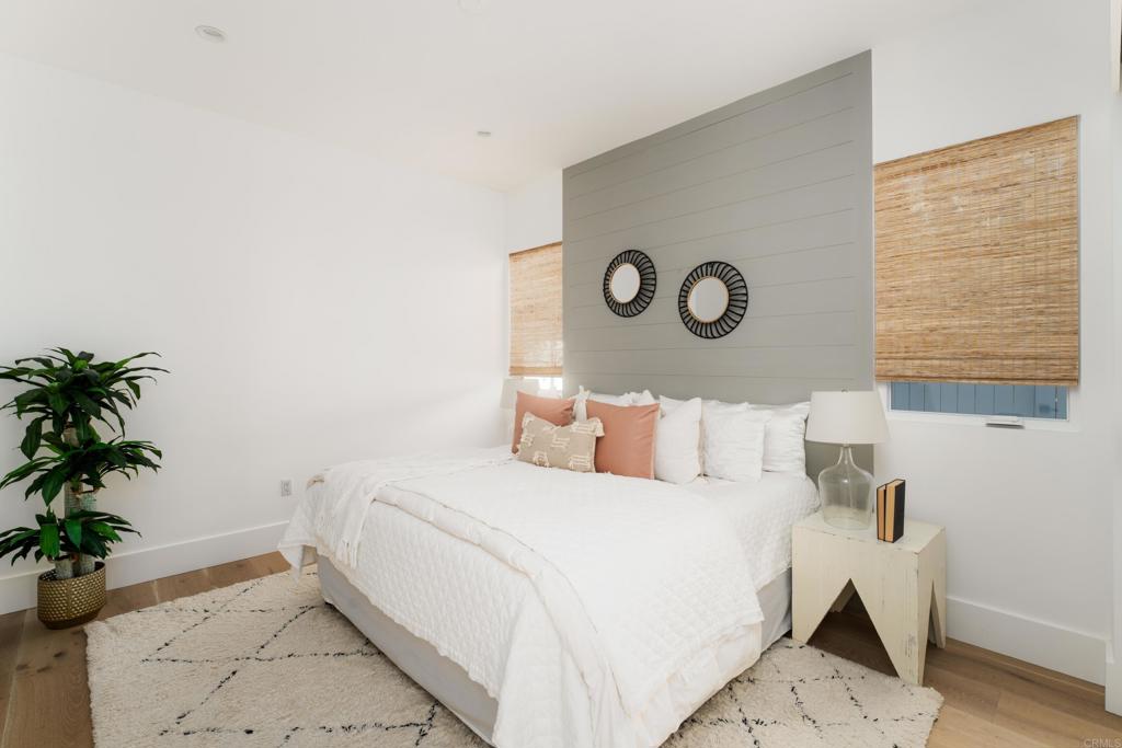 964 Candlelight Place