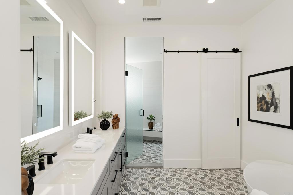 964 Candlelight Place