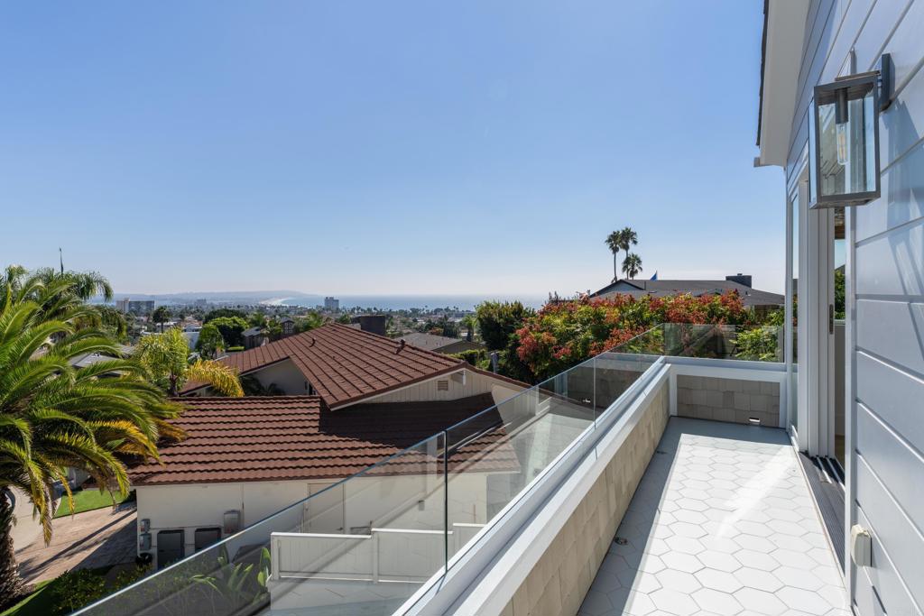 964 Candlelight Place