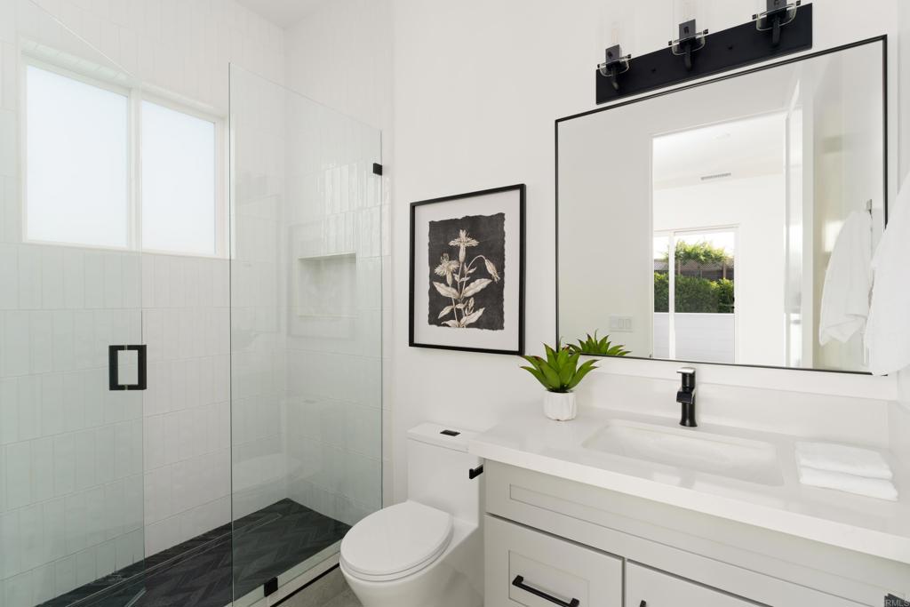 964 Candlelight Place