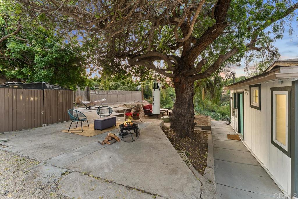 1738 33rd Street