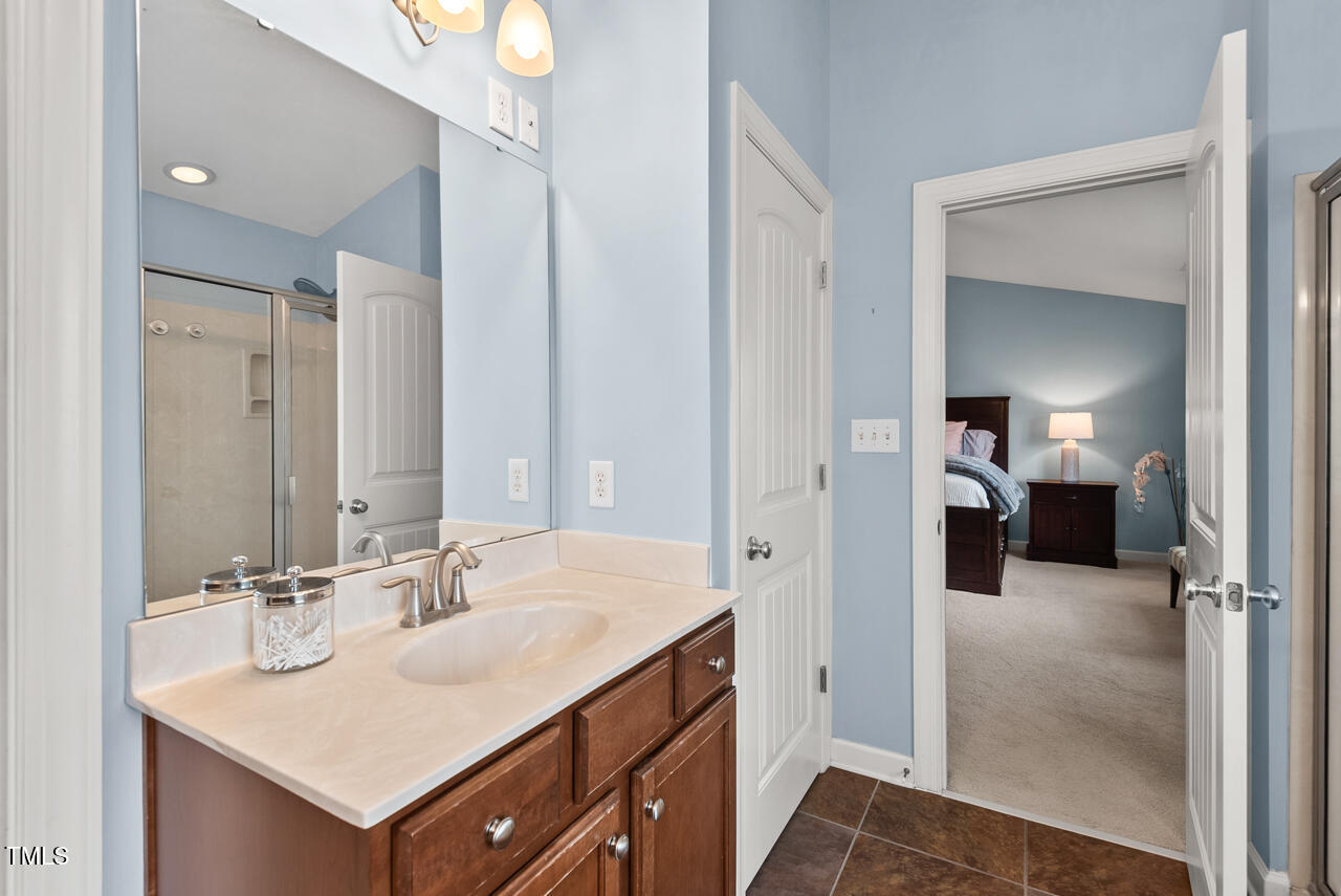 1504 Hemlock Hill Drive