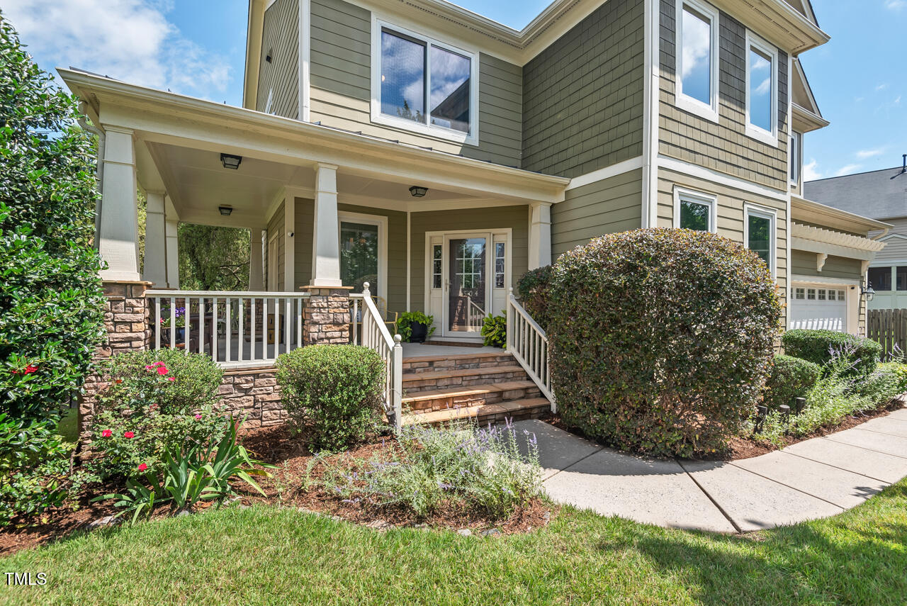1504 Hemlock Hill Drive